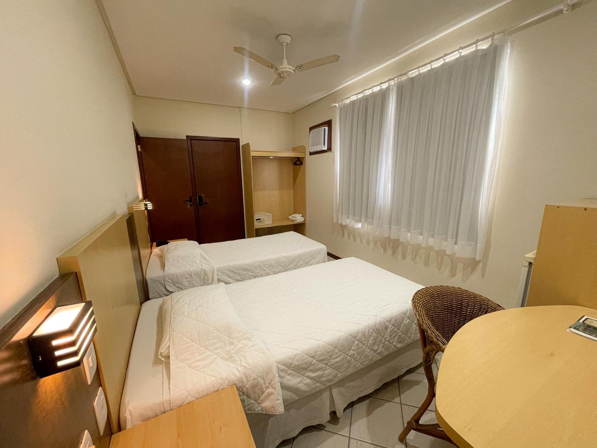 Hotel Plaza Mar Vila Velha  Exteriör bild